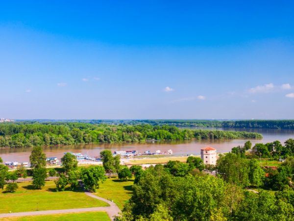 A Guide for Travellers Visiting Sava Park in Belgrade